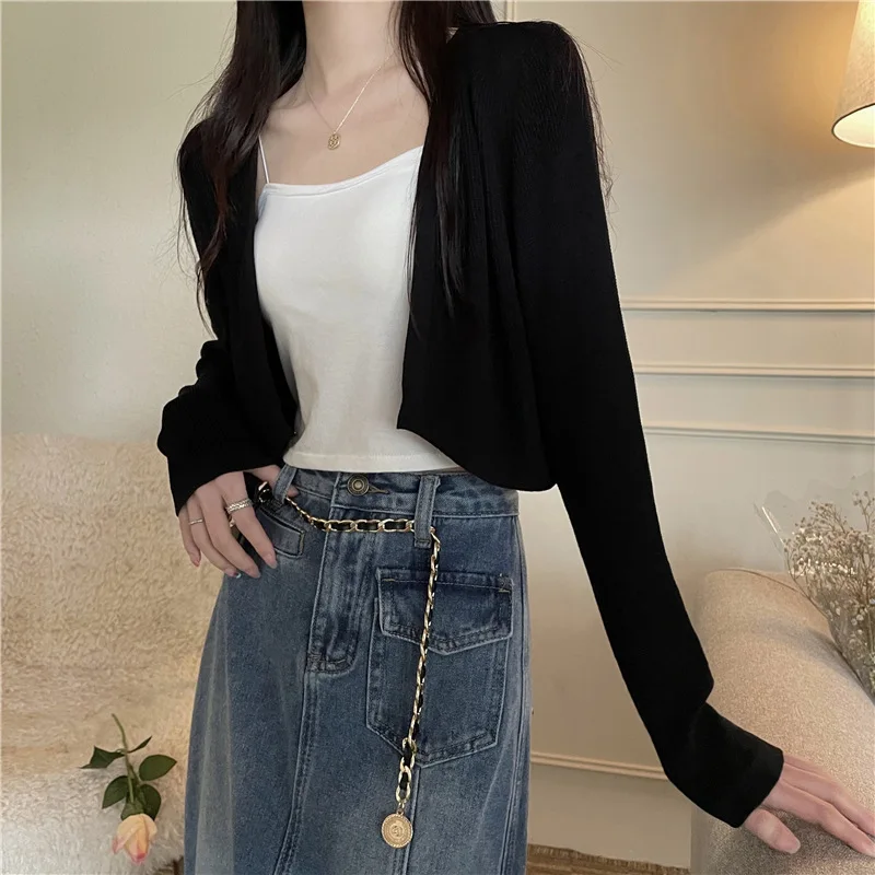 Women Long Sleeve Knitted Cropped Cardigan Sweater