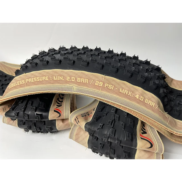 Vittoria Mezcal 700x35C チューブレスタイヤ