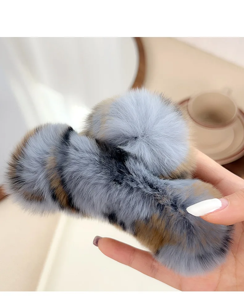 Luxury Large Plush Otter Rabbit Hair Claw Clip for Women, Elegant Fuzzy Chunky Hair Clip, Big Volume Bun Maker Shark Clip