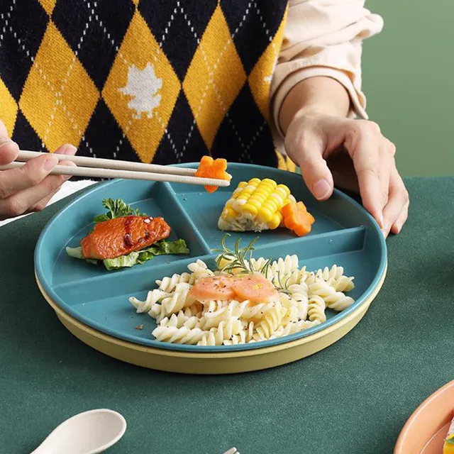 건강한 식습관을 촉진하는 재사용 가능한 과일 샐러드 디너 트레이