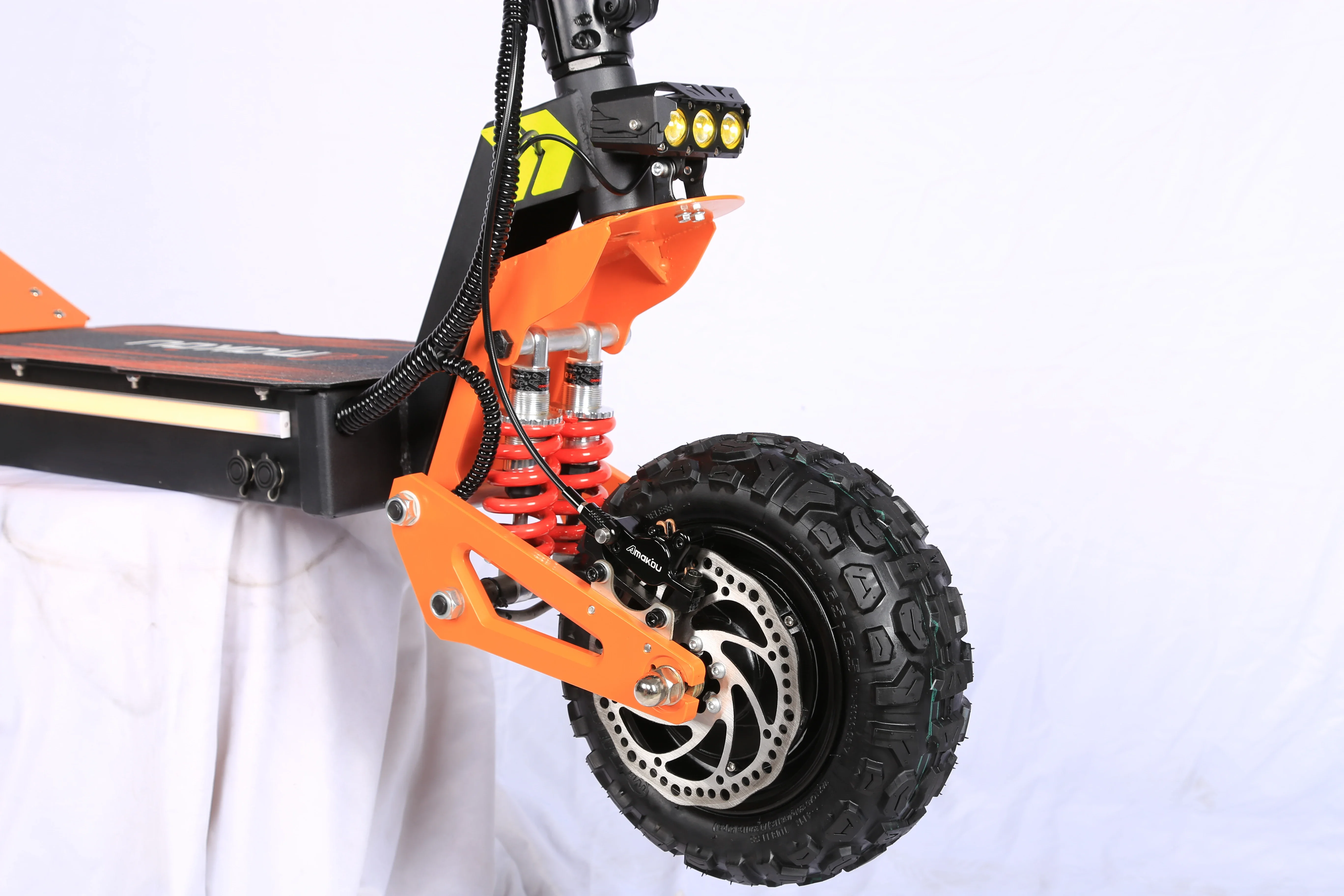 Electric Scooter 6000w Dual Motors Maximum Speed 85 km/h 11-inch Off-road Tires Shock Absorbers Foldable