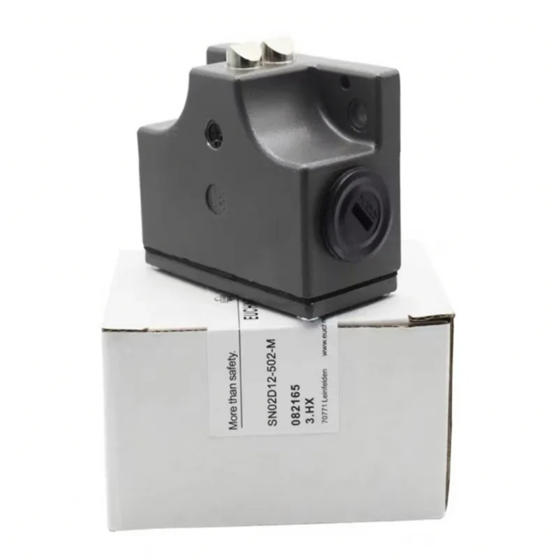 1pcs New travel switch SN02D12-502-M SN02R12-SN03D12-MC1688 SN03R12-502-M Limit Switch