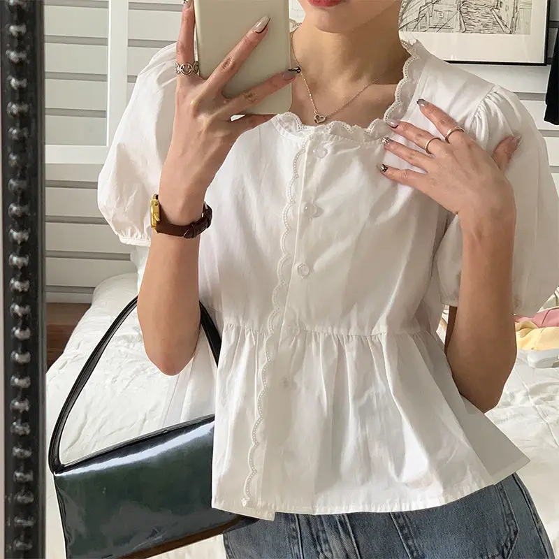 รูปสินค้า เสื้อผ้าแฟชั่นผู้หญิง ลายดอก แขนพัฟ สไตล์เกาหลี