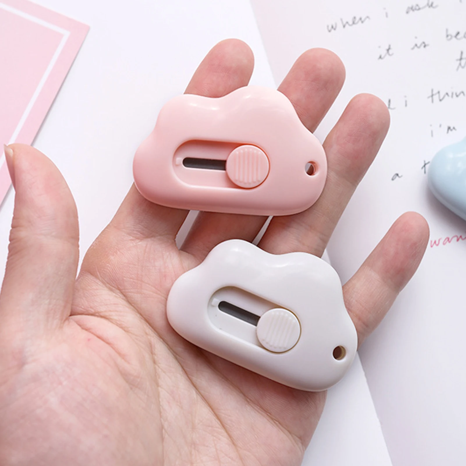 

Mini Utility Box Cutter Cloud Shaped Cute Portable Retractable Letter Opener Paper Envelope Slitter with Key Chain Hole