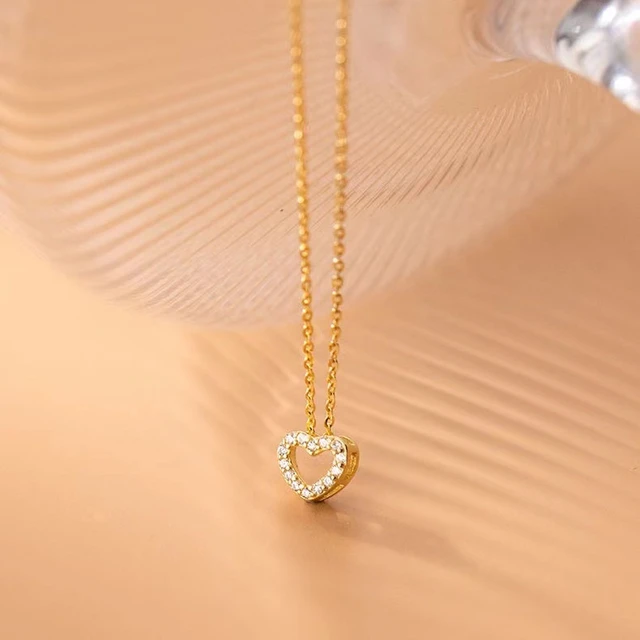 Amazon.com: Sash & Soph Infinity Heart Necklace for Women. Gold Plated 925  Sterling Silver Heart Necklace for Girlfriend, Love Heart Pendant on 18