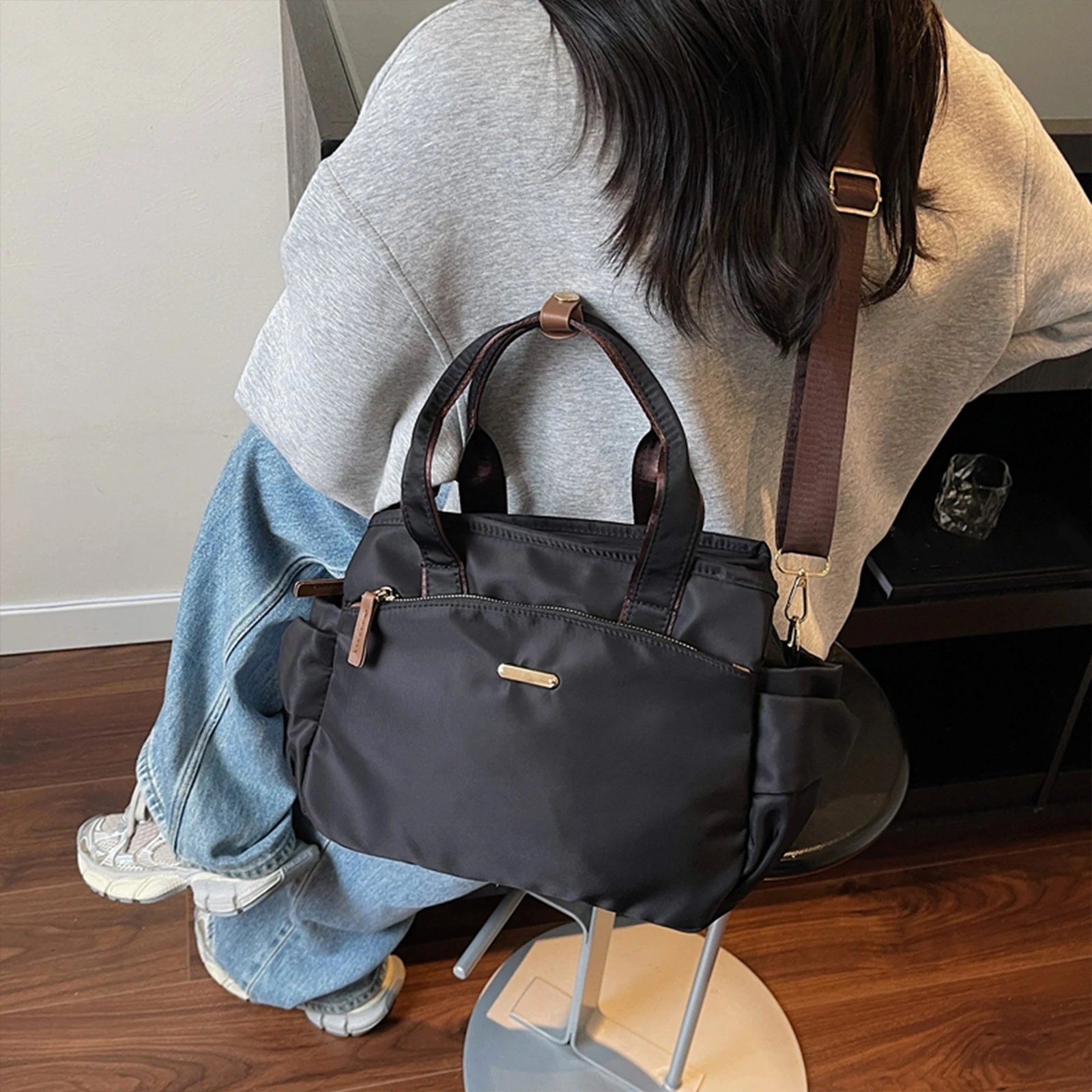 Women Nylon Solid Color Shoulder Bag Adjustable Straps Multi-Layer Handbag Large Capacity Shoulder Bag for School Work Daily Use