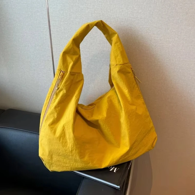 Casual Large Capacity Retro Fold Drawstring Retro Versatile Commuting Crossbody Bags Sewing String Shoulder Bag shoulder bag