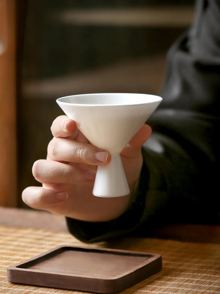 

Handmade High Foot Tea Cup, White Porcelain Bamboo Hat,Fragrance Smelling, Kung Fu Tea Set, Simple Cup, Household Single