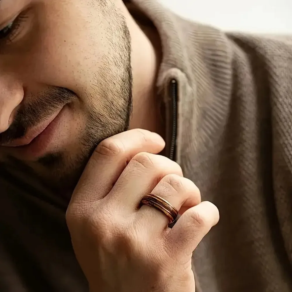 Single Piece Retro Niche 8mm Stainless Steel Smooth Inlaid Guitar Wire Barrel Wood Ring Men's And Women's Fashion Ring