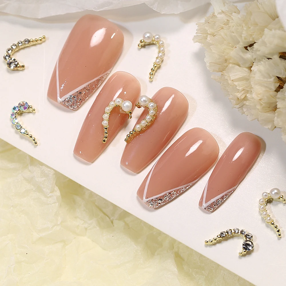 10pcs Zircon Half Pearl Heart Nail Charms