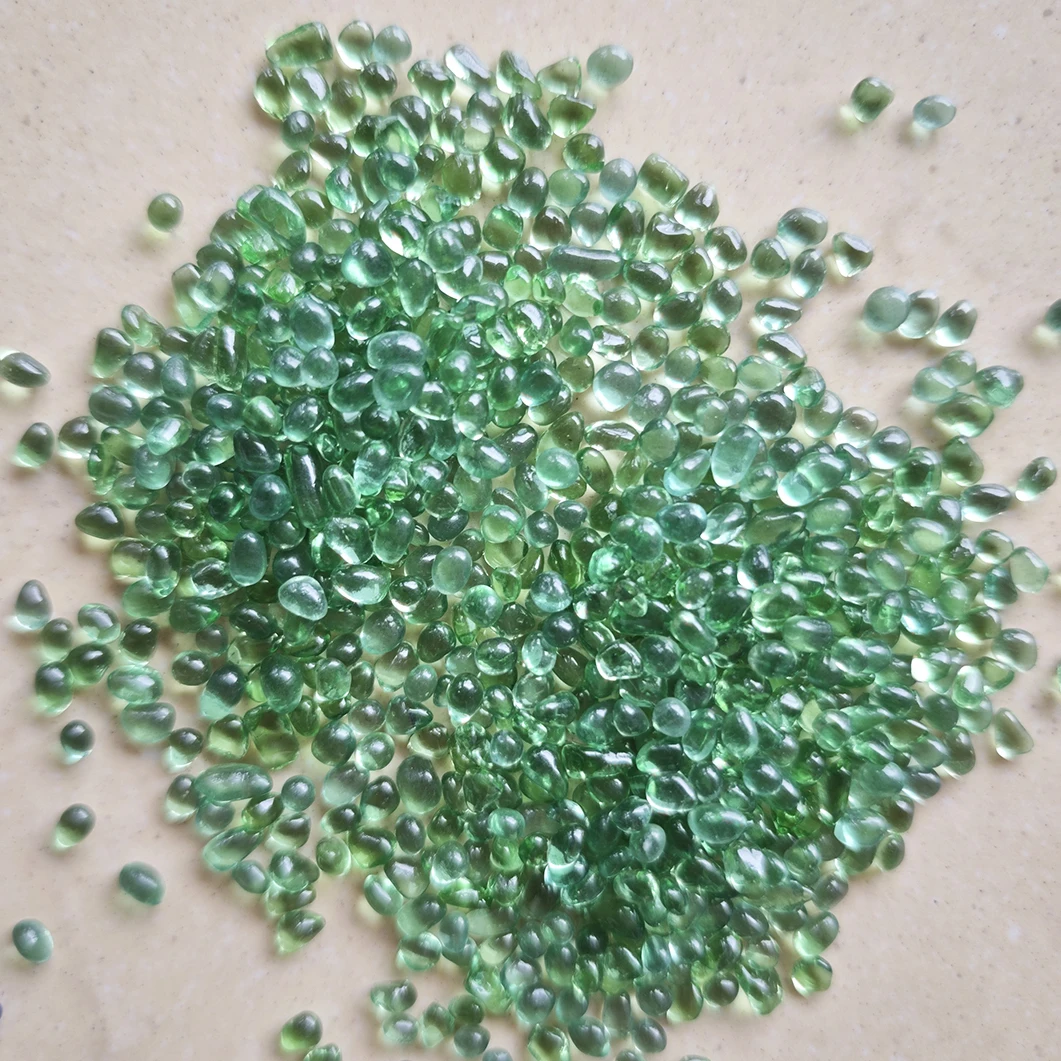 Natural Decorative Pebbles for Aquarium, Garden, and Lawn Enhancement - 200g