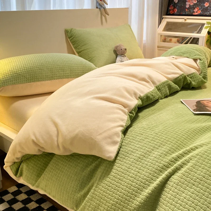 1pc Thicken Winter Duvet Cover Warm Milk Velvet Comforter Cover Double Side Velvet Bed 3D Carve Flower Comforter Set Bedding Set S9538fde16253452587208e4fd6f5799cN