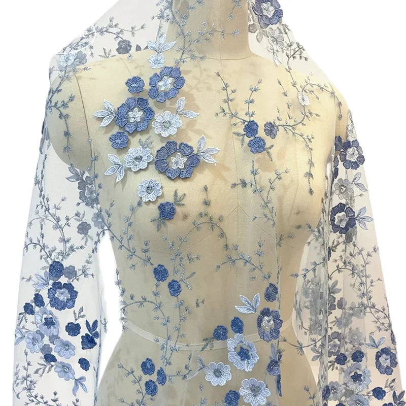 Mehrfarbiger Spitzenstoff mit 3D-Blumen für Hochzeitskleider, 4 Farben, Handverziert, DIY-Material