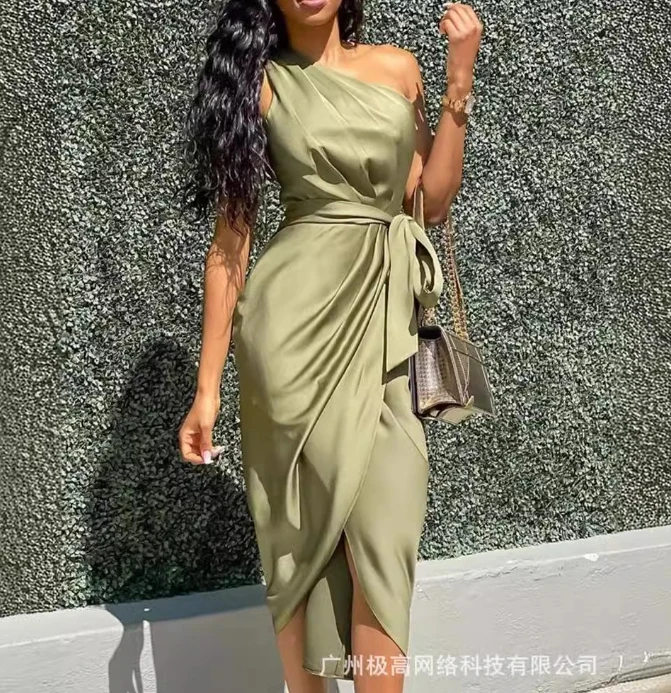 

2024 Women's Summer Dress with Ruffle Edge Diagonal Neckline One Shoulder Elegant Dark Green Dress with Belt