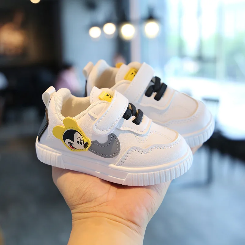 Classic 2022 Hot Sales Lace Up Baby Sneakers High Quality Soft Girls Boys Shoes Excellent Lovely First Walkers Infant Tennis