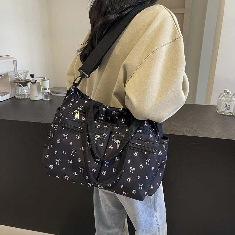 Women Large Tote Handbag Korean Daily Commuting Crossbody Bags Multi-pockets Fashion Shoulder Bag Embroidery Bow Top-Handle Bags