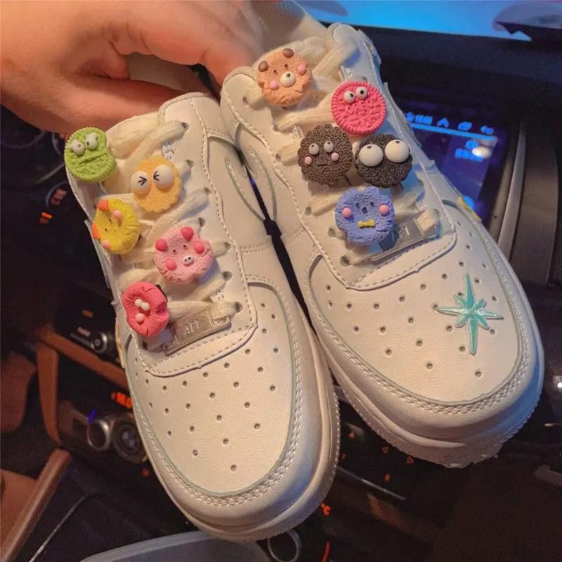 

Biscuit Series Shoe Charms Lovely Sneaker Buckle Cute Accessories Ins Popular Footwear Decoration Trendy Kids Boys Girls Gifts