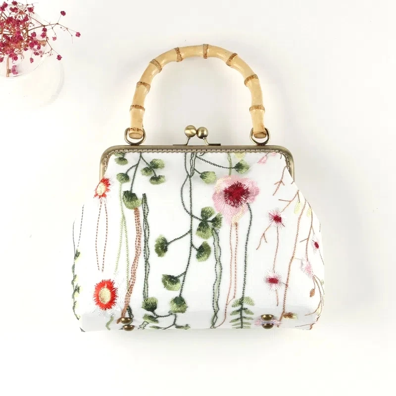 NEW Embroidery Flowers Spring Shell Lock Women Hand Bags Chic Lay Bag Women's Handbags Purses Chain Women Shoulder Crossbody Bag