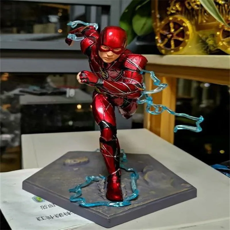

Herocross, 18 см, Беговая вспышка, модель детской модели из ПВХ, игрушки для детских праздничных подарков