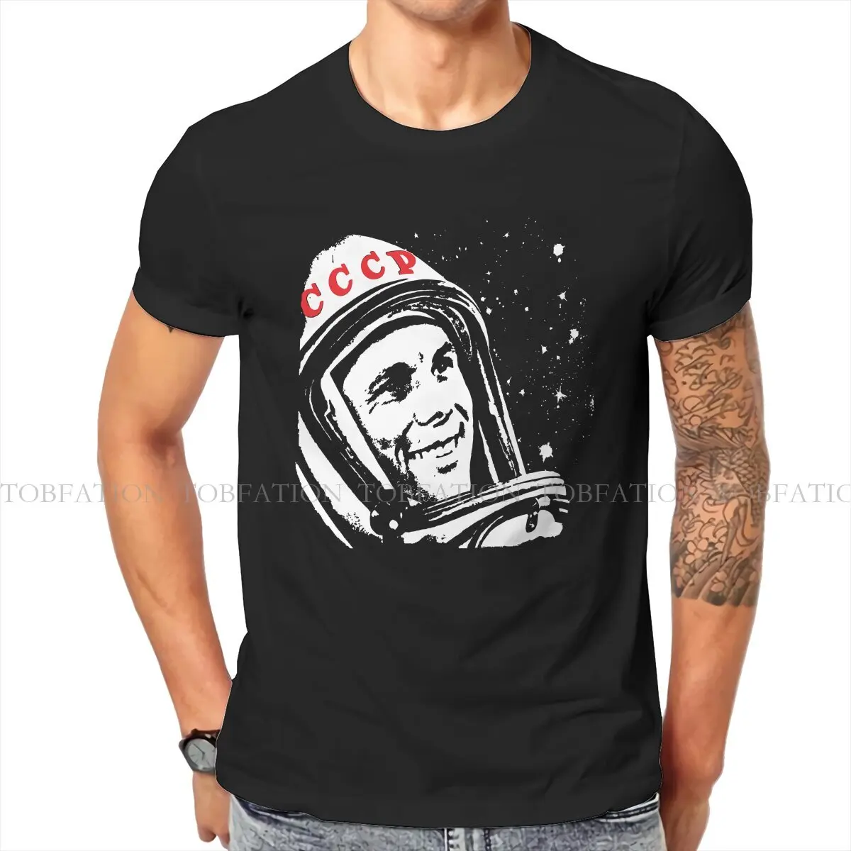 

Russian USSR CCCP Men's TShirt Yuri Gagarin Smiling Fashion T Shirt Graphic Streetwear New Trend