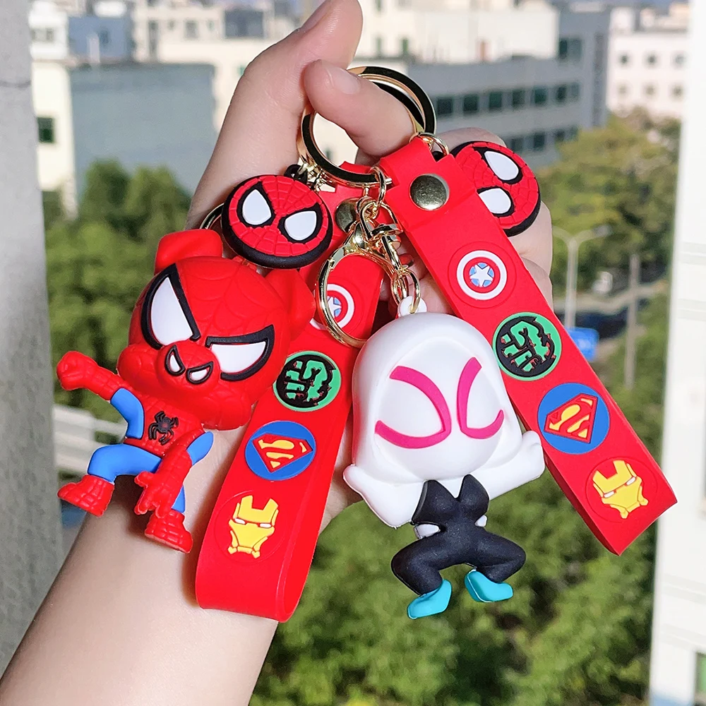 Marvel Superhero Spiderman Cartoon Keychains Cute Figure Keyrins