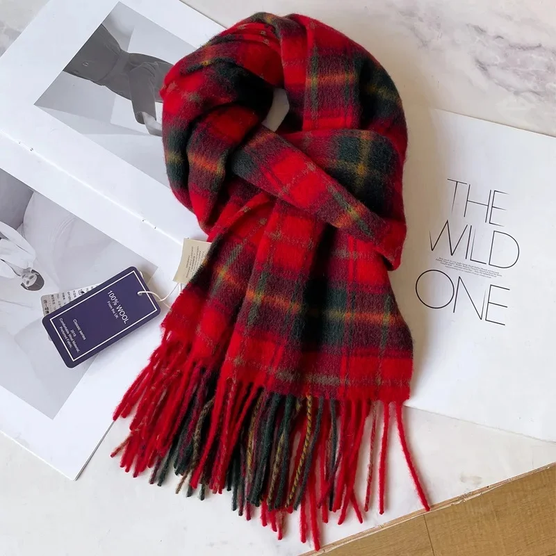 16 black and red plaid-no gift box