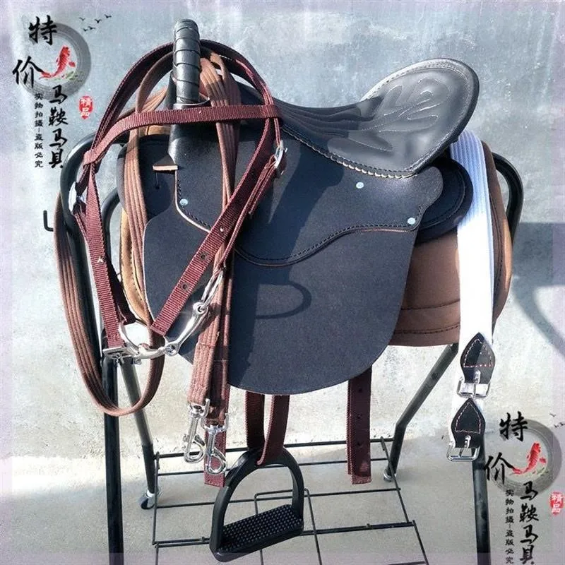 New Military Leather Saddle Tourist Pommeled Horse Saddle Complete Set Of Equestrian Supplies pferdezubeh&ouml;r