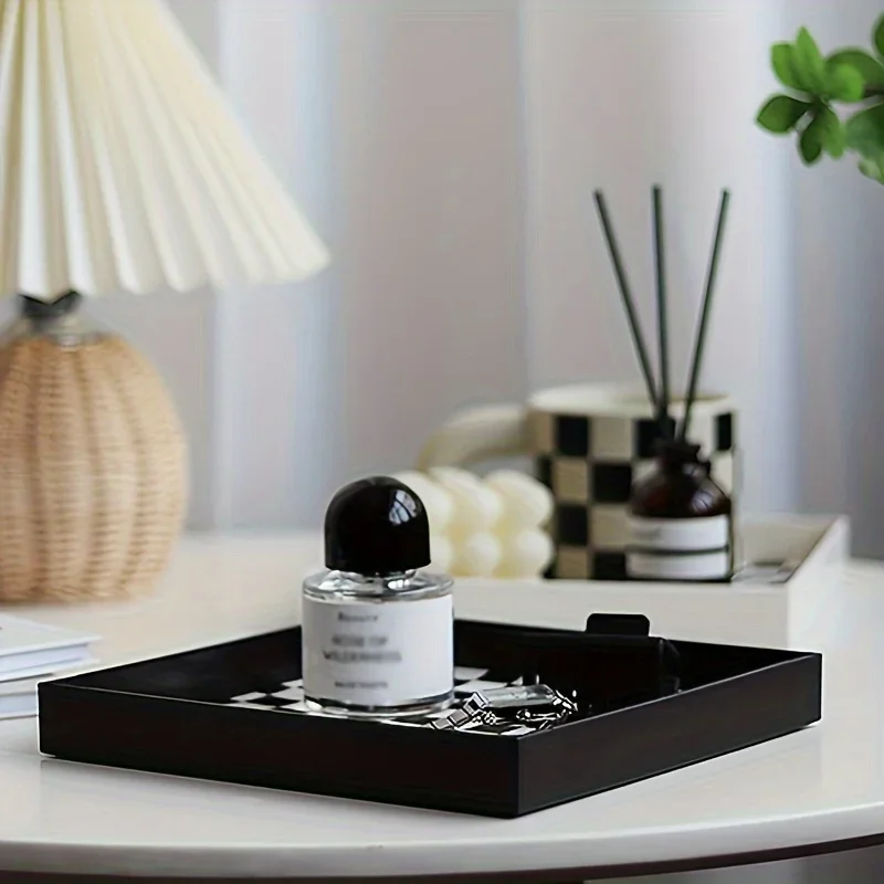Desktop Tray Checkerboard Ornament