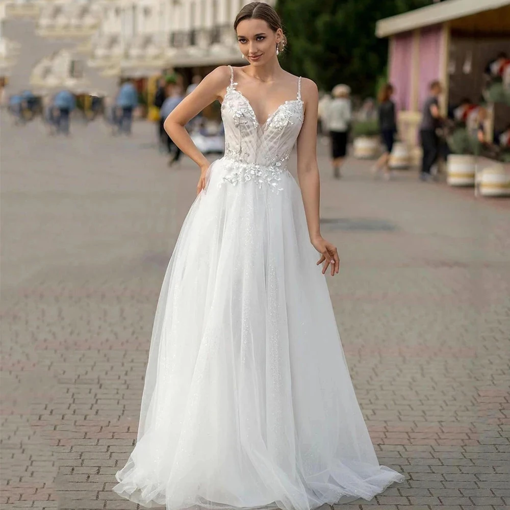 

Платье Свадебное ТРАПЕЦИЕВИДНОЕ с V-образным вырезом и шлейфом