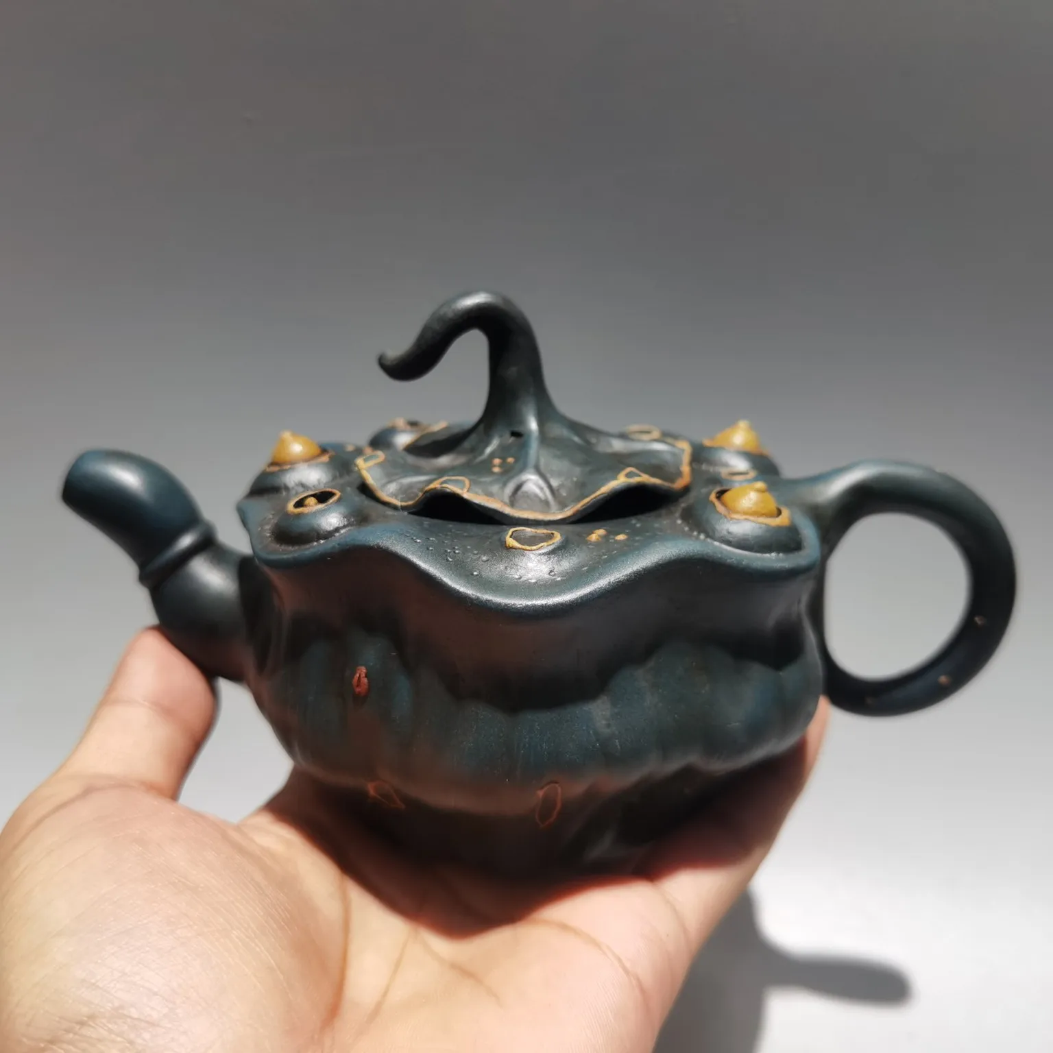 

7"Chinese Yixing Purple Clay Pot lotus pot lotus root lotus seeds teapot purple clay pot kettle green mud Ornaments Town house