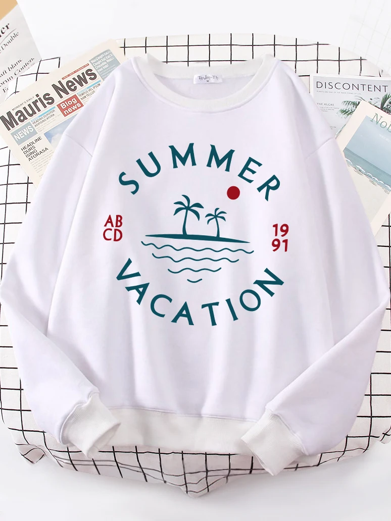 

Summer Beach Vacation 1991 Hoodie Loose Fashion Fleece Pullover Coldproof Funny Girl Hooded Oversized Fleece Women Sweatshirt