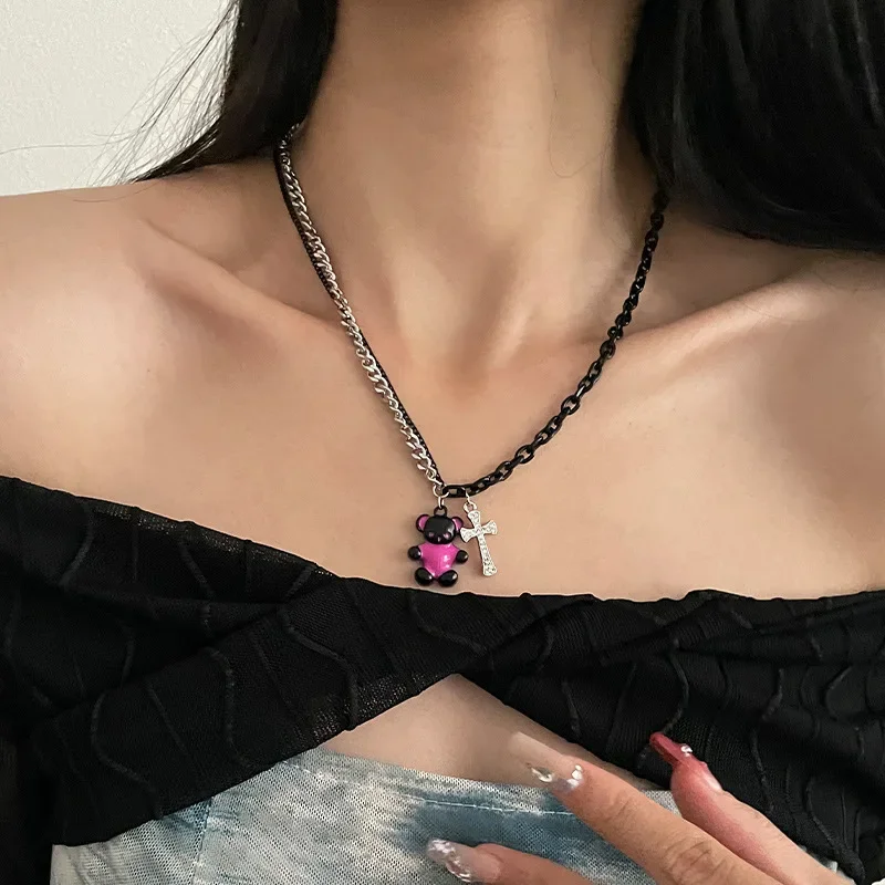 

Korean Statement Ladies Necklaces Fashion Punk Crystal Cross Bear Pendant Jewelry For Women Party Necklaces Black Clavicle Chain