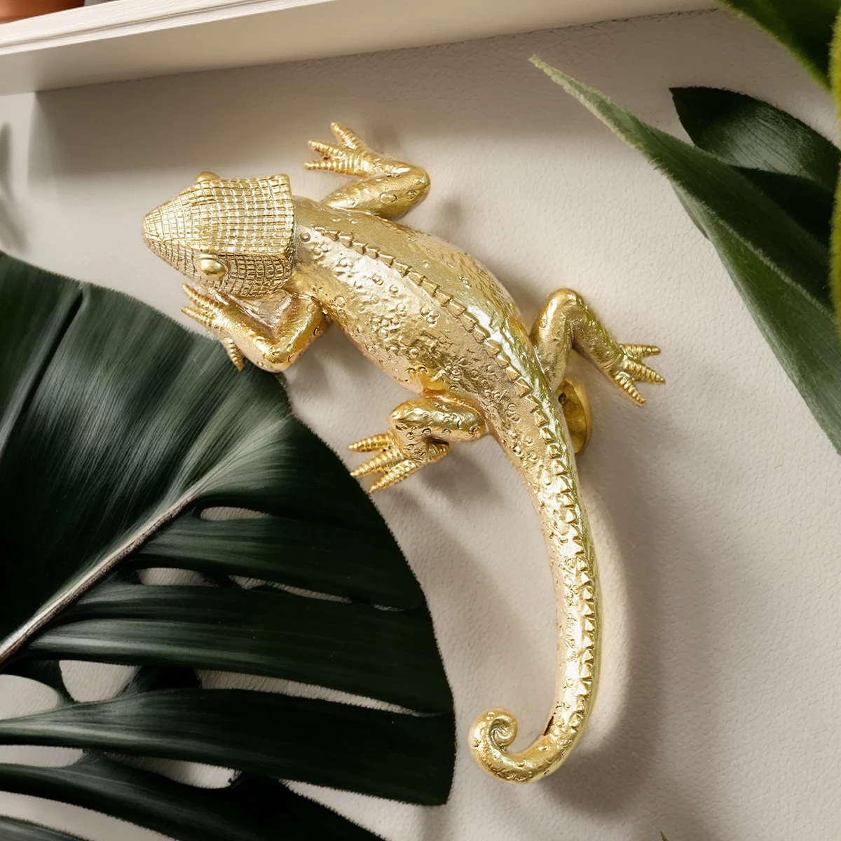 1PC, European retro resin material lizard wall hanging decoration, retro gold and gold wall hanging decoration