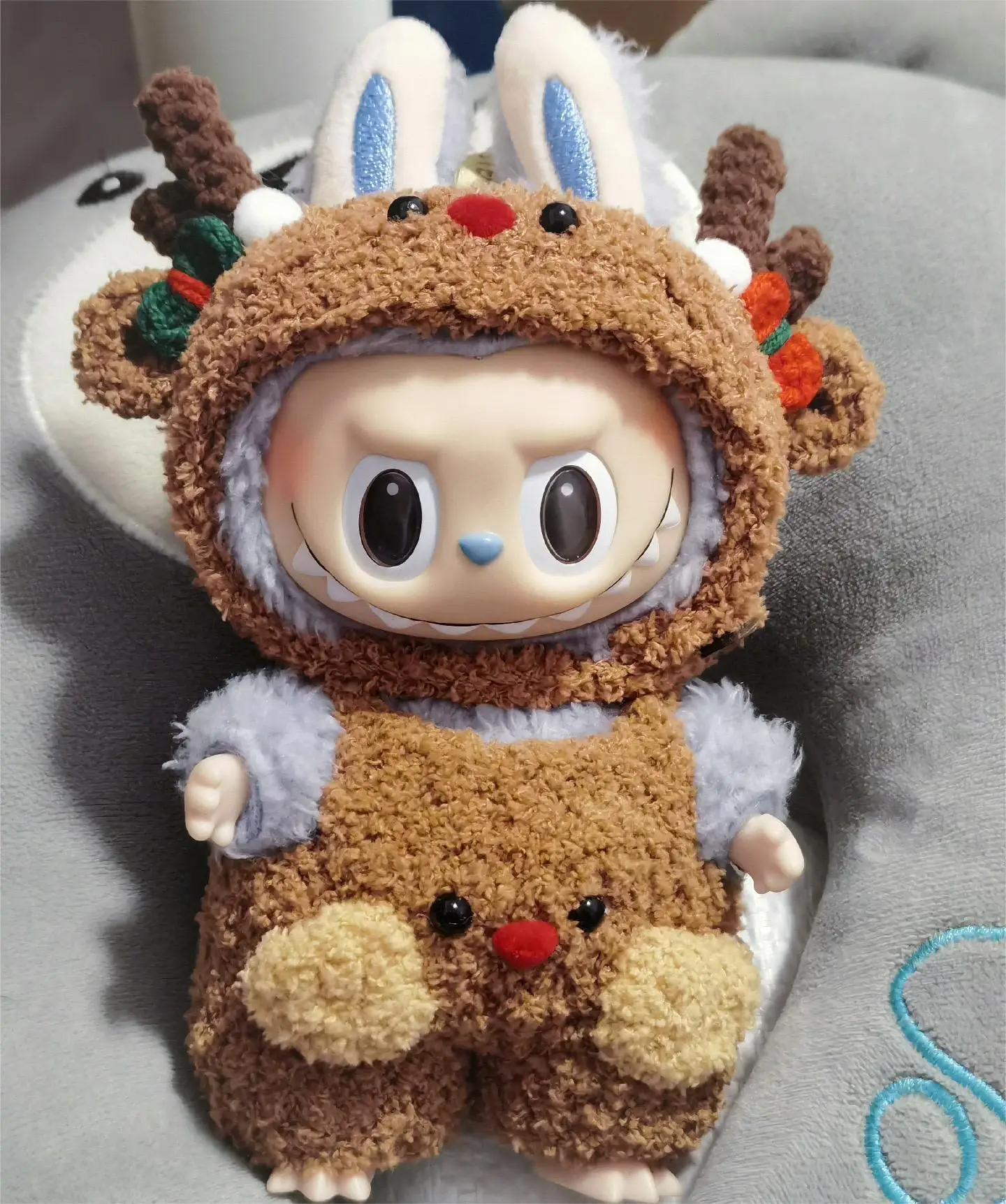 thumbnail image 1 of Ropa de bebé Labubu hecha a mano de lana Mokoko 17 cm Michimini Stellalou Chip 'N' Dale Bear Duffy Linabell 15 cm Solo ropa Sin muñeca, 1 of 5