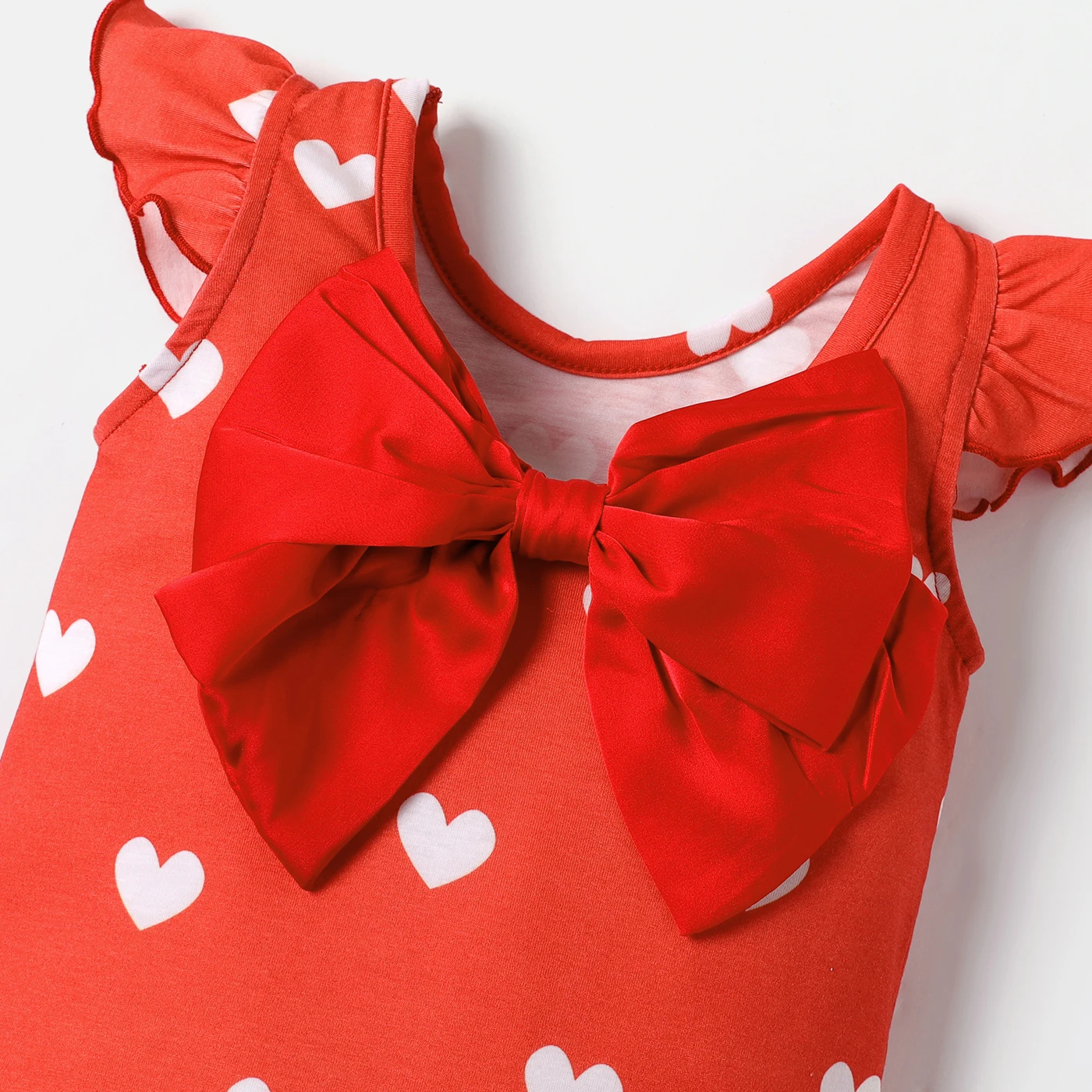 PatPat ߷Ÿε  ҳ Naia Allover Heart Print Bow Decor Flutter-sleeve Romper