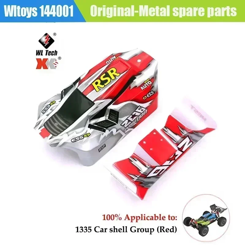 Gros plan sur la voiture RC 4x4 tout terrain 2.4GHz, montrant ses pneus crantés et sa suspension robuste.