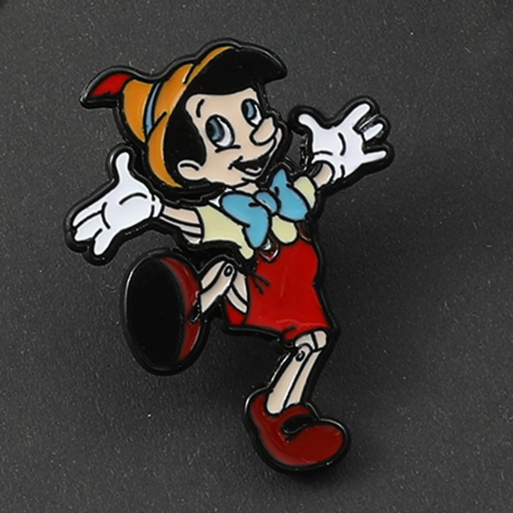 Disney Anime Classic Character Pinocchio Metal Spilla Jewelry Cute Cartoon Button Badge Per Cap Handbag Abbigliamento Pin Accessori