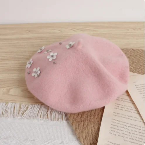 Рисунок 2 - Недорогой Модный берет для детей и взрослых