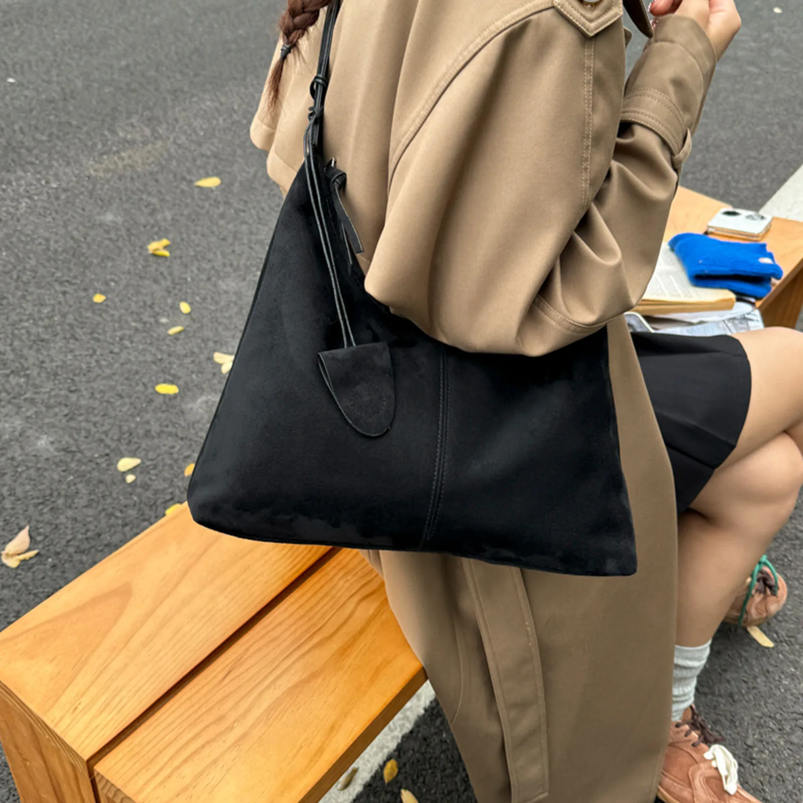 Shoulder Bag Retro Travel Handbag Large Capacity Messenger Purse for Women Work Shopping Travel