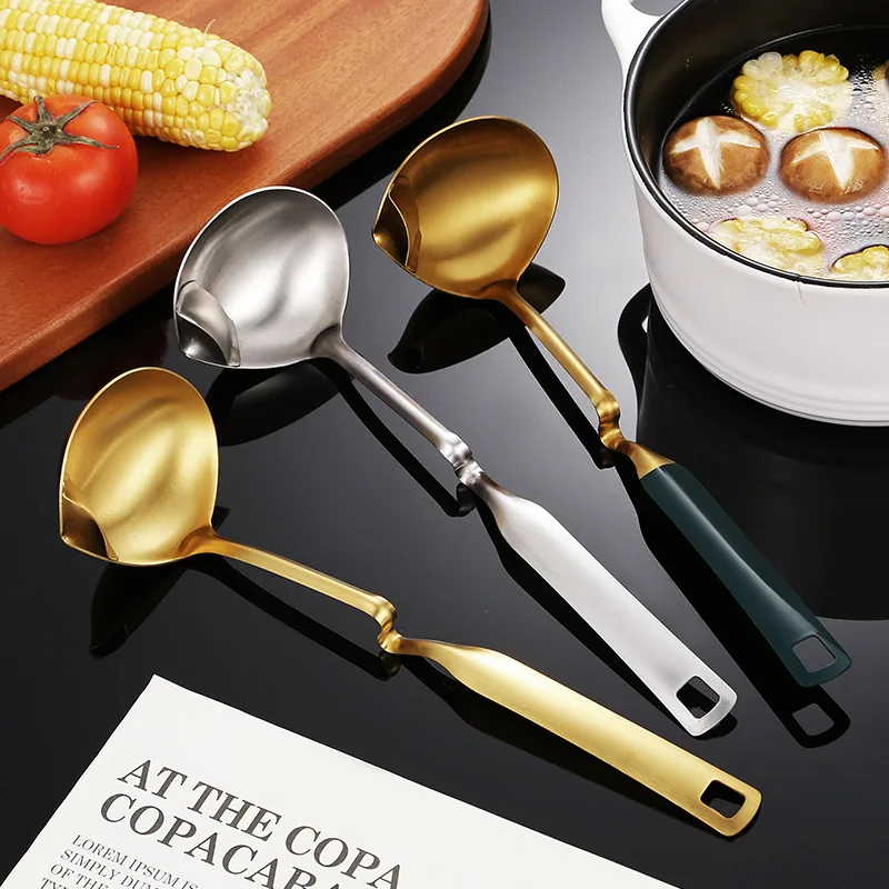 Stainless Steel Fat Oil Separator Ladles Curved Long Handle Skimmer Heat Insulation Anti-scalding Filter Spoon Kitchen Tool
