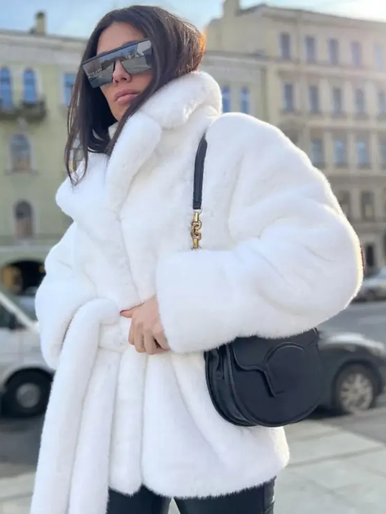 

Women Solid Lapel Faux Fur Coat With Belt Fashion Long Sleeve Thick Warm Manteau Femme Hiver 2023 Winter Cozy Highstreet Outwear