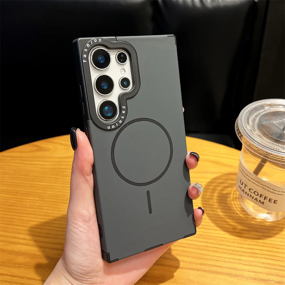 Pure Color Magnetic Suction Liquid Lanyard Case with Fine Ring Design