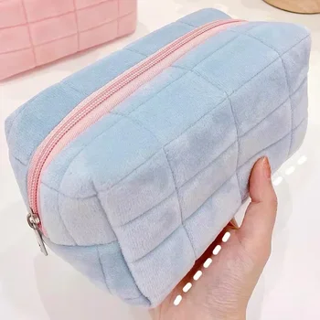 Cute Square Grid Soft Fur Makeup Bag Women Portable Travel Cosmetic Bags Cute Mini Zipper Toiletry Bag Washing Pouch Pen Pouch