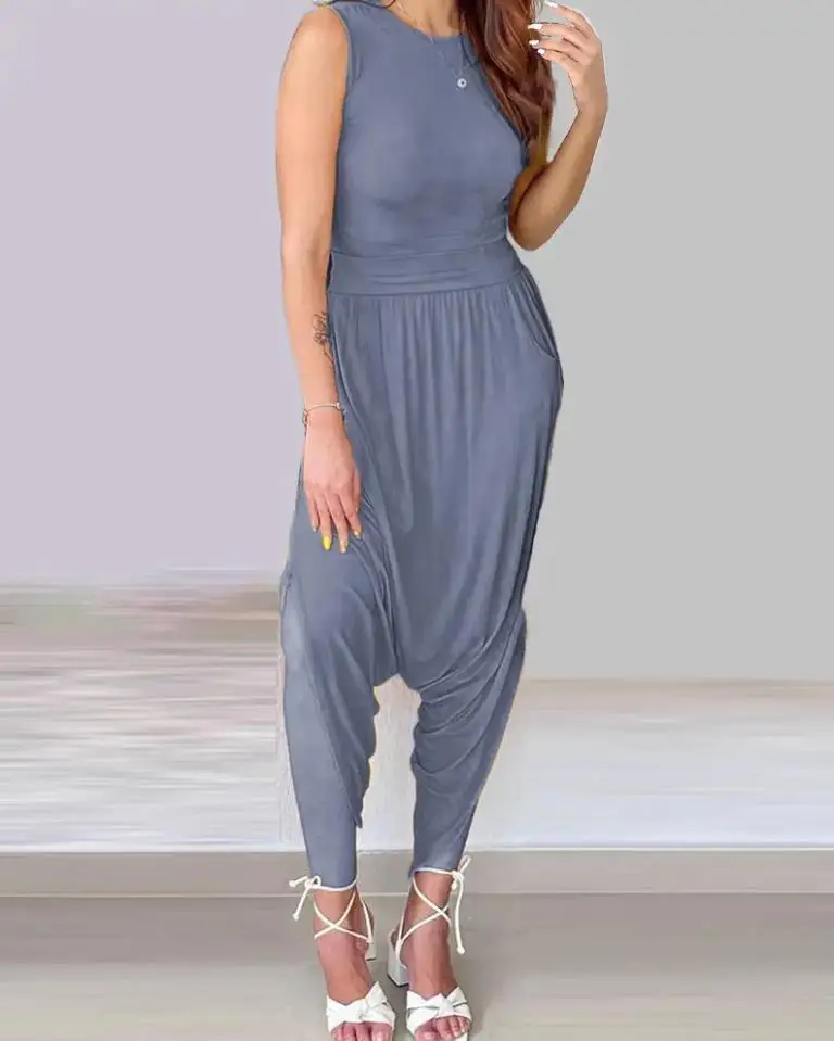 Women's Summer Fashion Casual O-Neck Sleeveless Solid Color Pocket Solid Color Versatile Commuting Pleated Harlem Jumpsuit