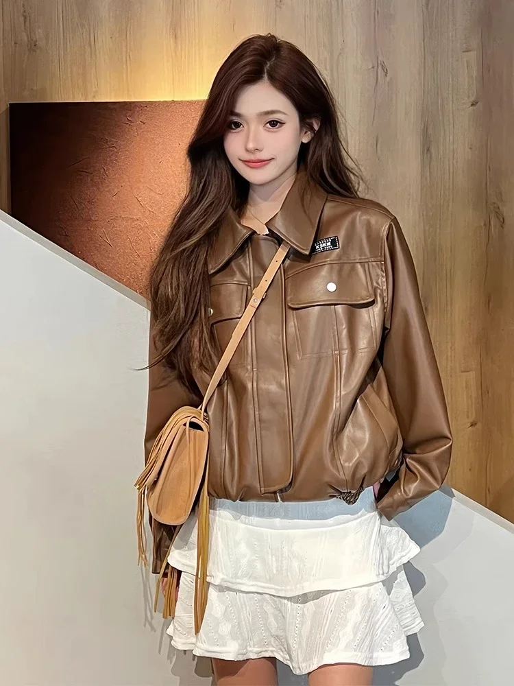 Рисунок 3 - Новая модная коричневая кожаная куртка для женщин