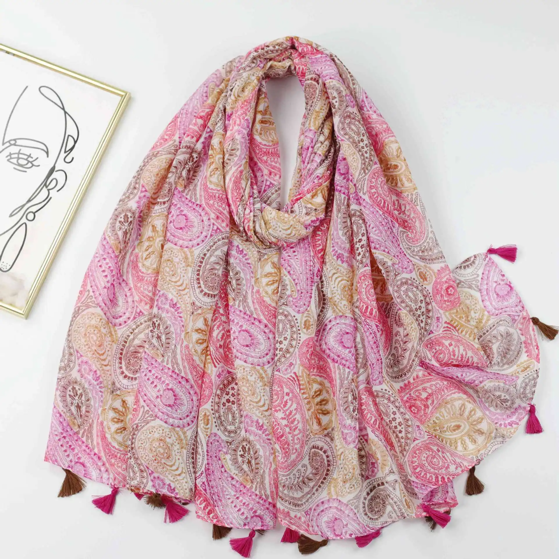 

2024 Fashion Paisley Print Tassel Scarf Shawls Long Vintage Floral Pattern Scarves Hijab Wrap Foulard Free Shipping