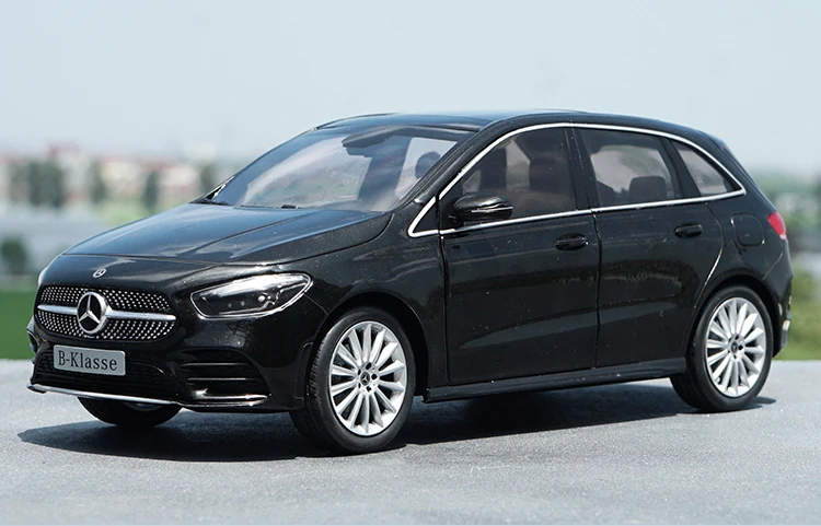 an☆Mercedes-Benz B-Klasse 1/18 ブラック NOREV B66961408 Scale 1/18 | MERCEDES BENZ B-CLASS 2012