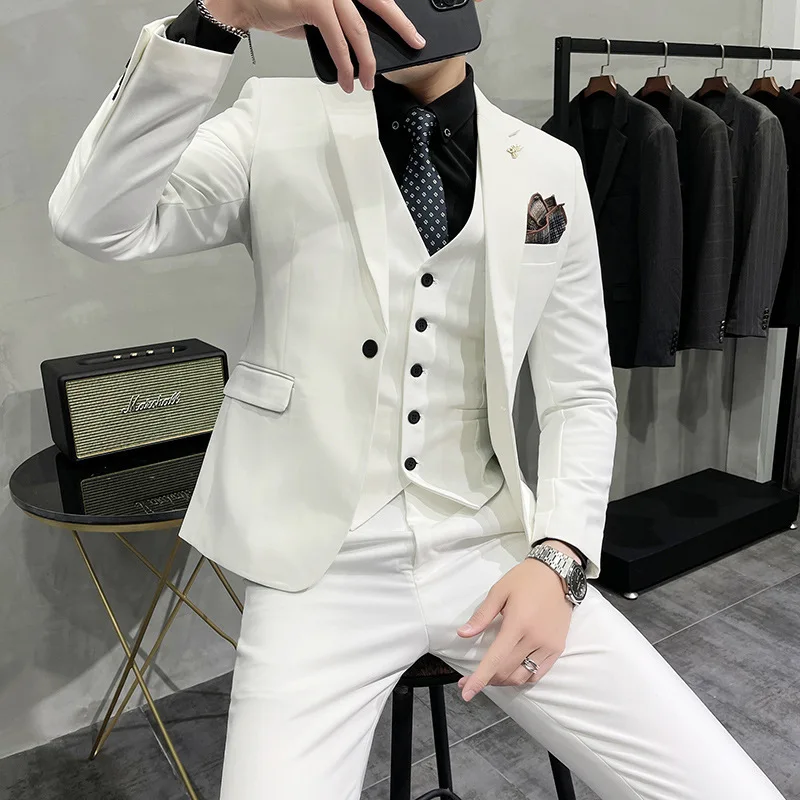 

2022 new Men's suit three-piece Korean version one button bright color dress free ironing slim white men's suit