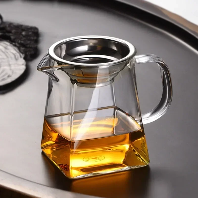 Heat-Resistant Glass Tea Pot with Handle and Strainer - Clear