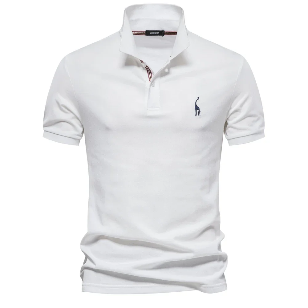 Men’s summer polo shirt with embroidered deer detail
